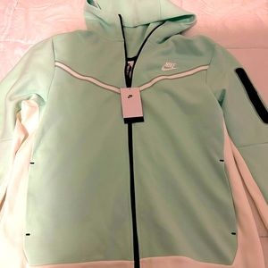 New MintFoam Men Nike Zip Up Active Top
